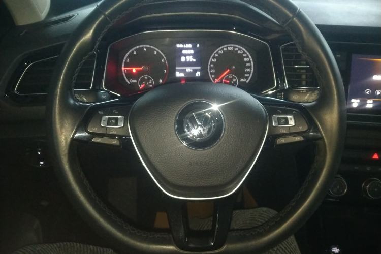 Used Volkswagen T-ROC 2019 280TSI DSG Two-Wheel Drive Comfort Version China VI Standard
