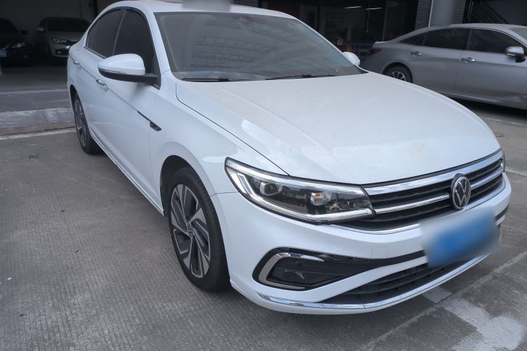 Used Volkswagen Bora 2023 300TSI DSG Prestige Edition
