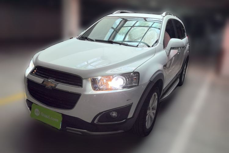 Used Chevrolet Captiva 2015 2.4L 4x4 Flagship Edition 7-Seater