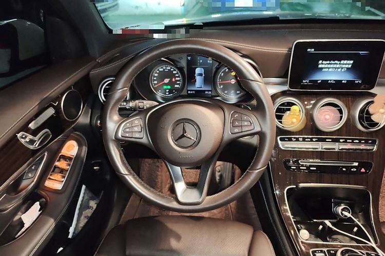 Used Mercedes-Benz GLC 2019 GLC 260 L 4MATIC Dynamic Model
