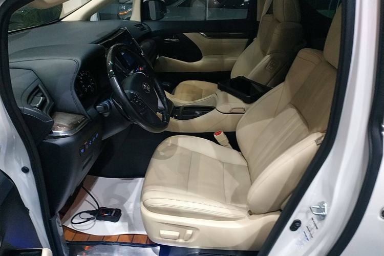 Used Toyota Alphard 2021 Dual-Motor 2.5L Premium Edition
