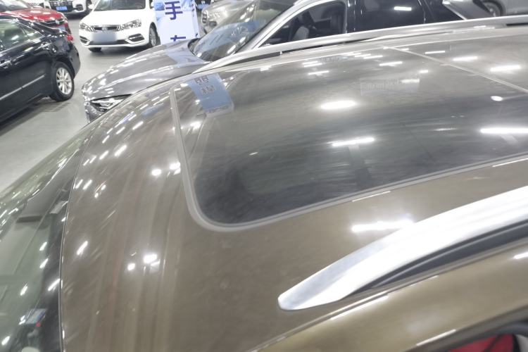 Used Volkswagen Tiguan L 2019 330TSI Automatic Two-Wheel Drive Panoramic Comfort Edition China VI Standard
