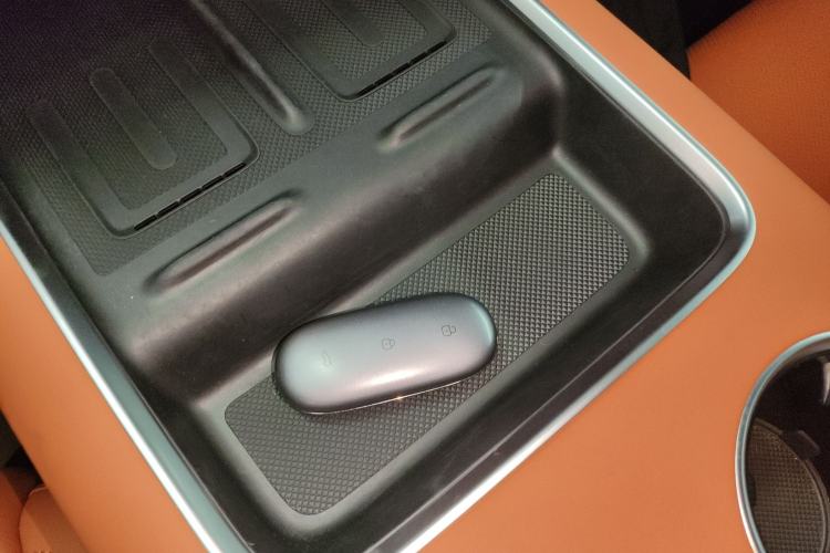 Used Li Auto L8 2024 PRO Model
