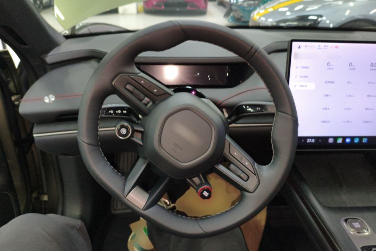 Used  SU7 2024 Rear-Drive Long-Range Intelligent Driving Version
