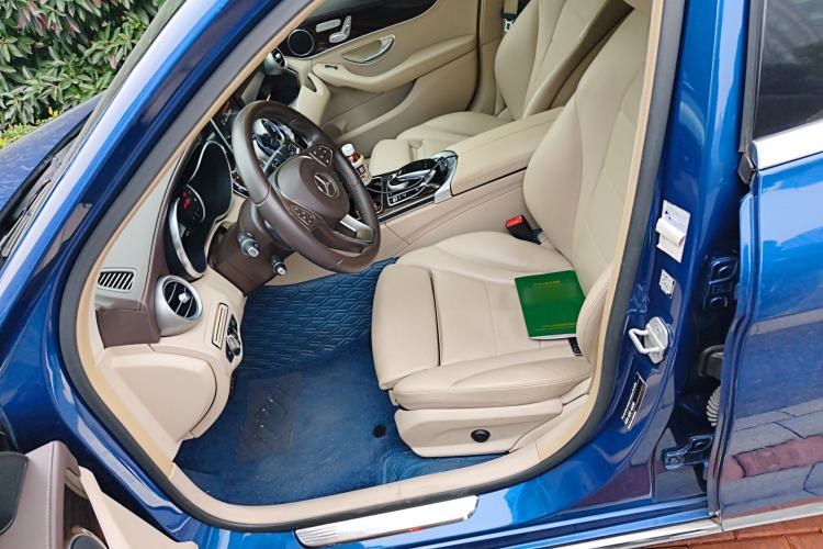 Used Mercedes-Benz C-Class 2015 C 200 L
