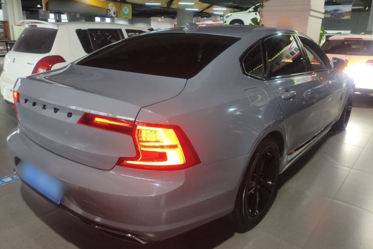 Used Volvo S90 2019 T5 Zhiyi Edition

