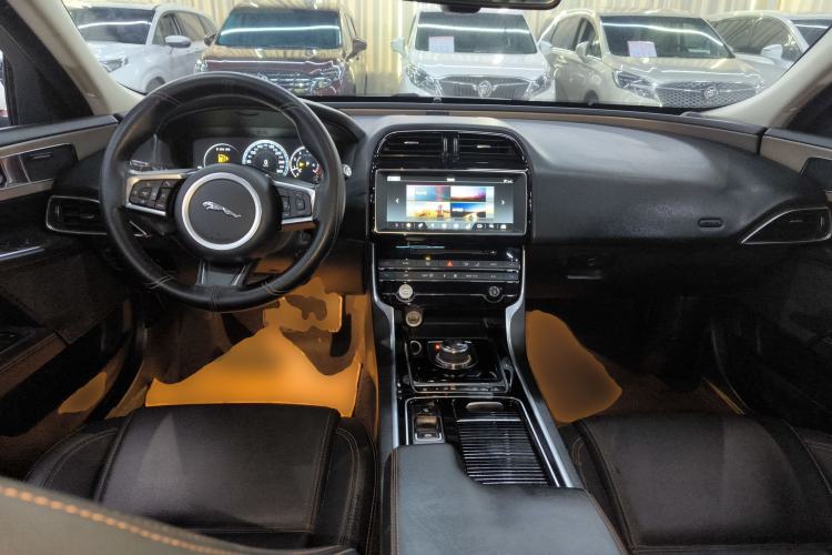 Used Jaguar XEL 2018 2.0T 250 PS Premium Edition
