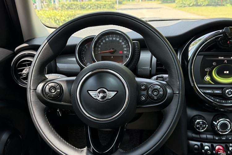 Used  MINI 2016 1.5T COOPER Five-Door Edition