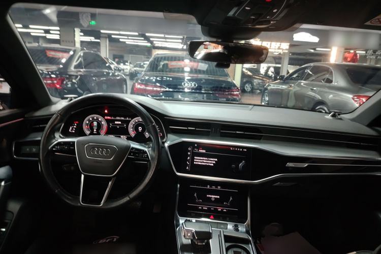 Used Audi A6L 2022 40 TFSI Luxury Dynamic Model
