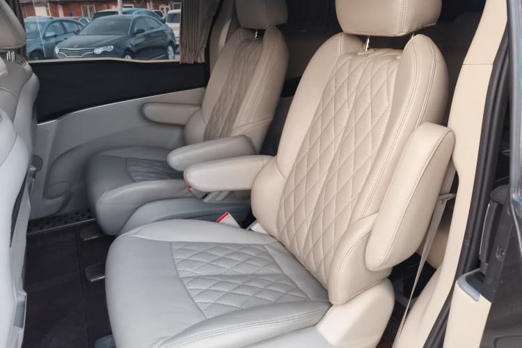 Used Buick GL8 2021 Land Cruiser Executive Class 652T Comfort Model
