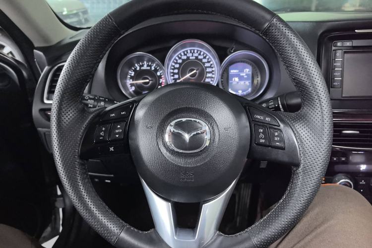 Used Mazda Atenza 2014 2.0L Blue Sky Luxury Edition
