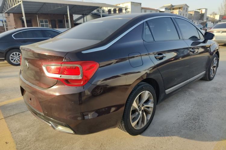 Used  5LS 2014 1.6T Luxury Edition THP160
