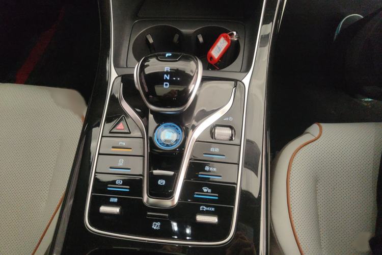 TDK.VehicleDetails.img