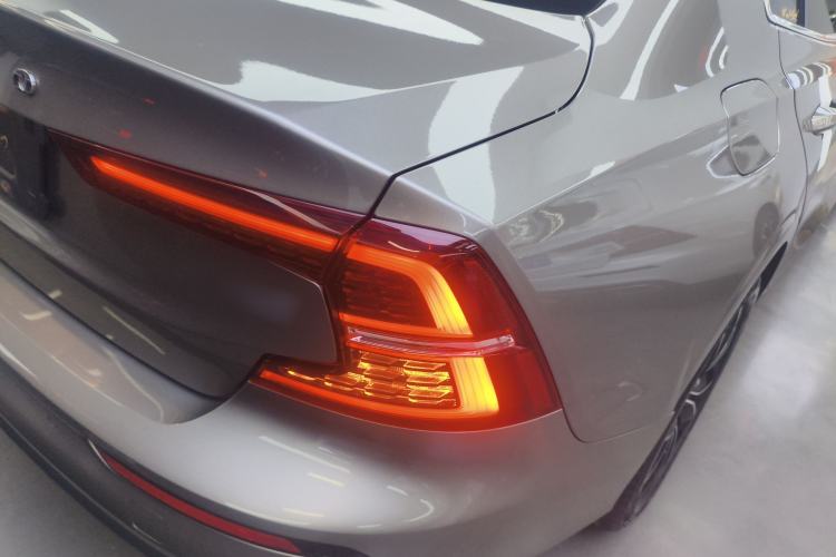 Used Volvo S60 2020 T4 Zhiyi Luxury Edition