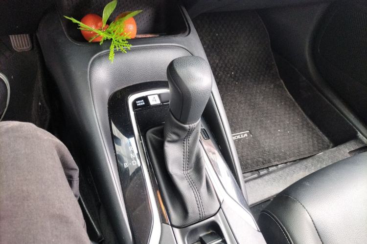 Used Toyota Corolla 2021 Dual-Motor 1.8L E-CVT Elite Edition
