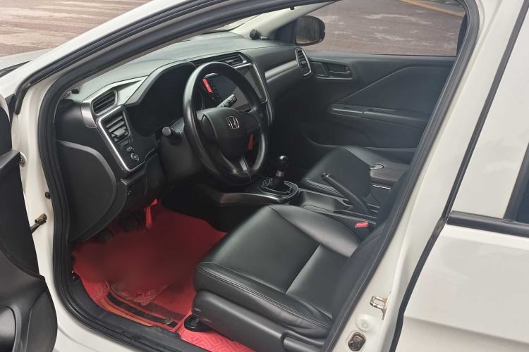 Used Honda Gienia 2017 1.5L Manual Classic Edition
