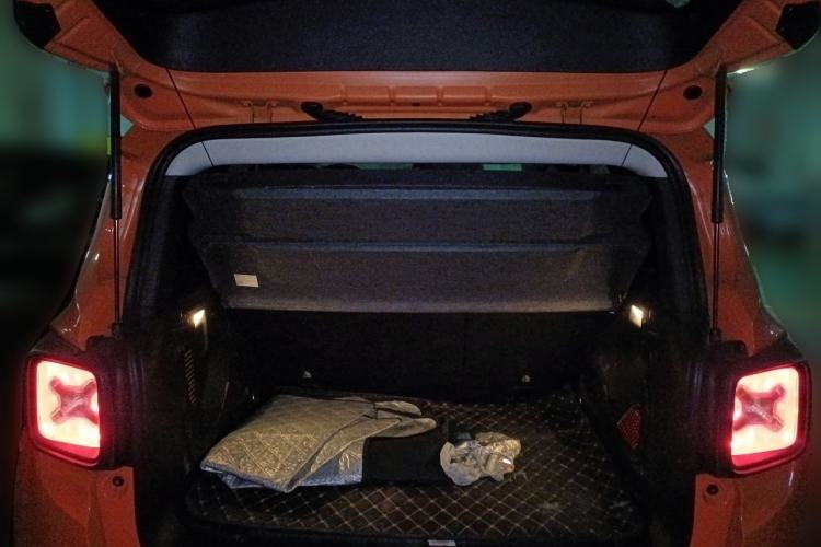 Used  Renegade 2018 Connected Large Screen Version 180T Automatic High-Energy Edition