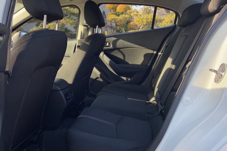 Used Mazda Mazda 3 Axela 2017 Sedan 1.5L Automatic Luxury Model Emission Standard China V
