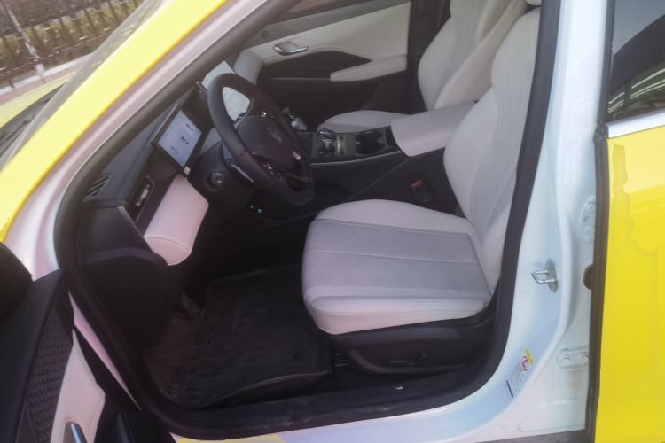 Used BYD Qin PLUS 2025 DM-i Smart Drive 120KM Superior Model
