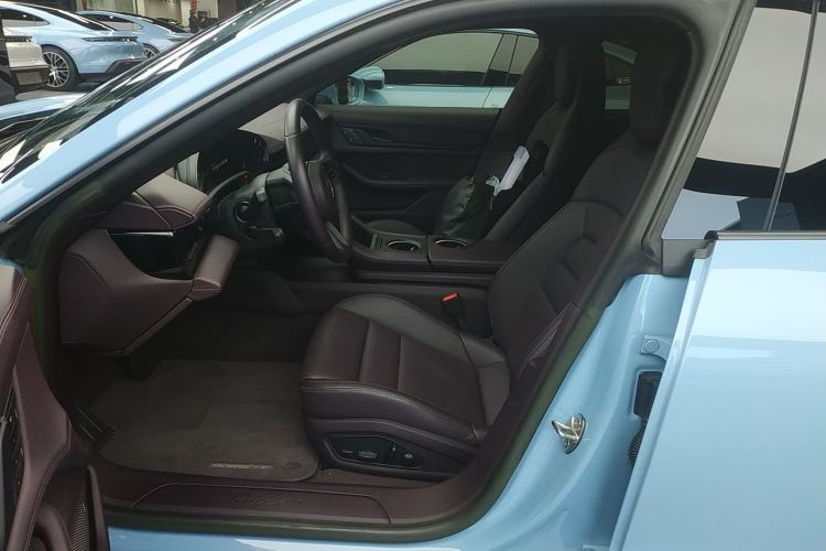 Used Porsche Taycan 2022-Year Updated Taycan