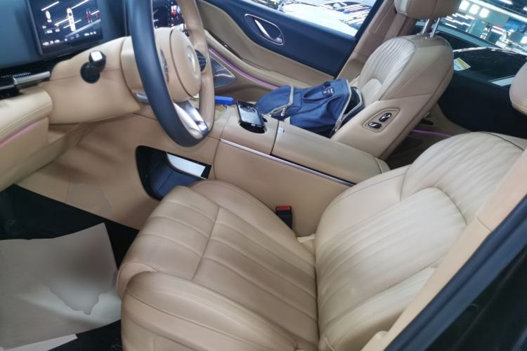 Used VOYAH Dream 2025 PHEV Four-Wheel-Drive Flagship Kunpeng Edition
