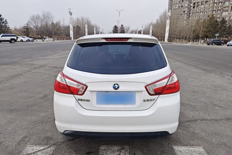 Used Venucia R50 2015 1.6L Manual Fashion Edition