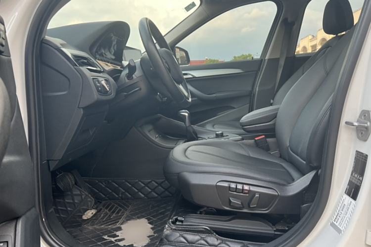 Used BMW X1 2018 sDrive20Li Leading Model
