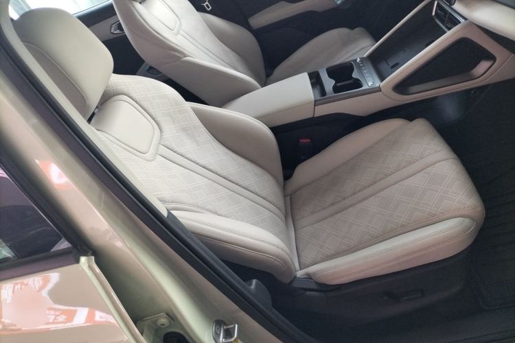 Used BYD Yuan UP 2025 Intelligent Driving Version 401 km Beyond-Range Edition