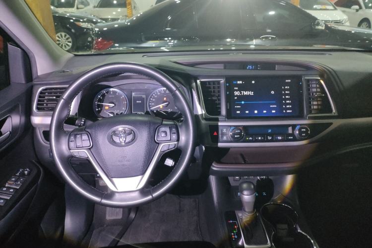 Used Toyota Highlander 2021 2.0T Four-Wheel Drive Luxury Edition 7 Seats