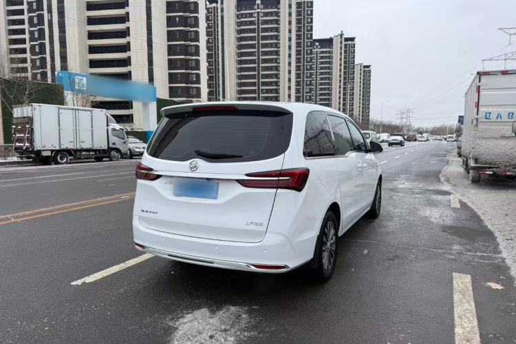 Used Buick GL8 2023 Land Executive Class Comfort Model
