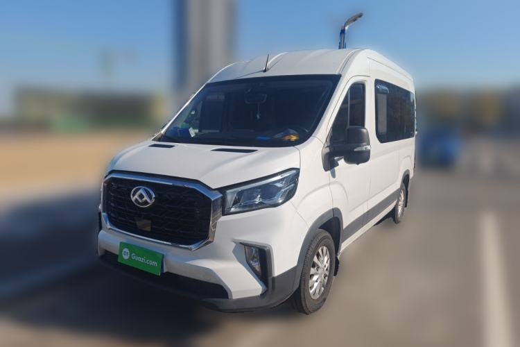 Used SAIC MAXUS Xintu V90 2024 ZhiJie 2.0T Automatic Rear-Drive Long-Wheelbase High-Roof Model with Single Rear Tire Available in 6/7-Seater Configurations