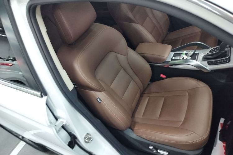 Used Geely Auto Emgrand X7 Sport 2016 1.8TD Automatic ZhiZun Version
