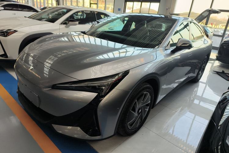 Used ARCFOX Alpha S5 