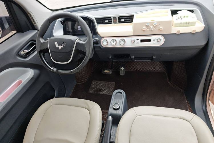 Used Wuling Hongguang MINIEV 2022 Macaron Premium Model – Lithium Iron Phosphate
