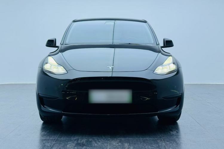 Used Tesla Model Y 2023 Rear-Wheel-Drive Version
