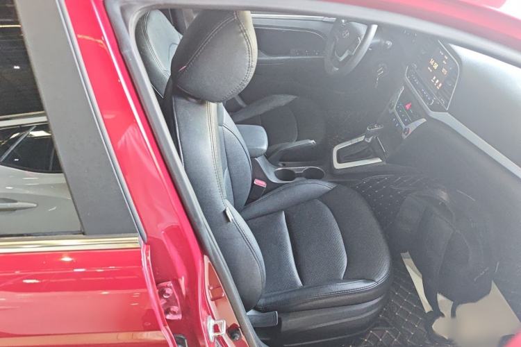 Used Hyundai Elantra 2016 1.6L Automatic ZhiXuan – Elite Version
