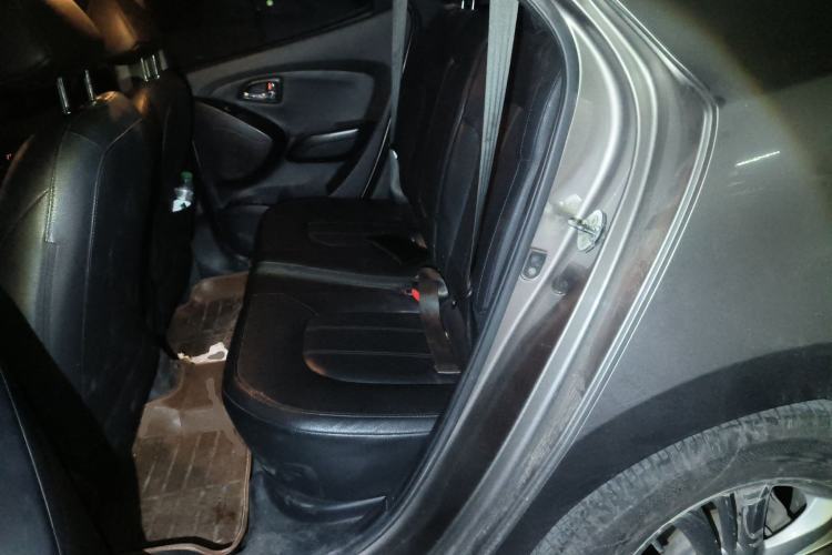 Used Hyundai ix35 2013 2.0L Automatic Two-Wheel Drive Smart GLS China IV Standard
