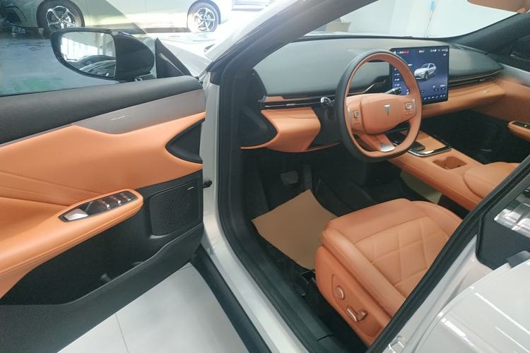 Used  S05 2024 510 Plus Pure Electric Version
