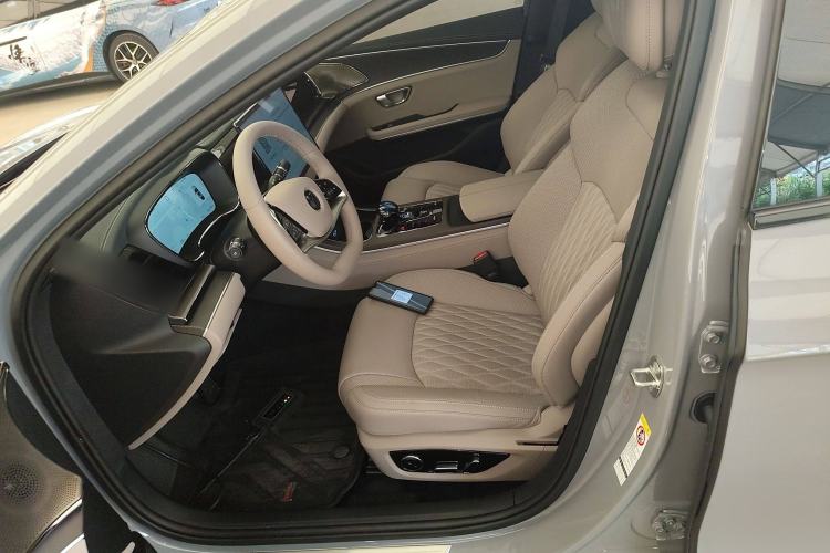 Used BYD Han 2025 DM-i Intelligent Driving Edition 125KM LiDAR Flagship Model
