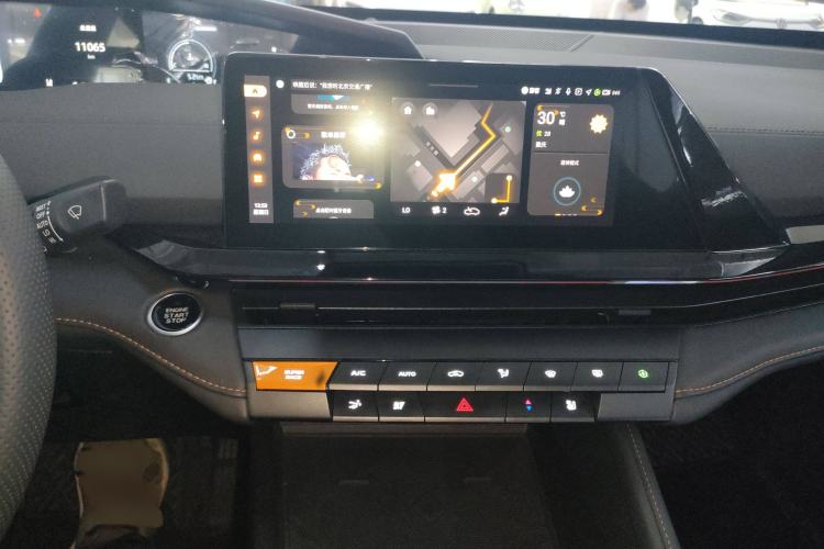 Used Changan UNI-V 2024 1.5T Prestige Edition
