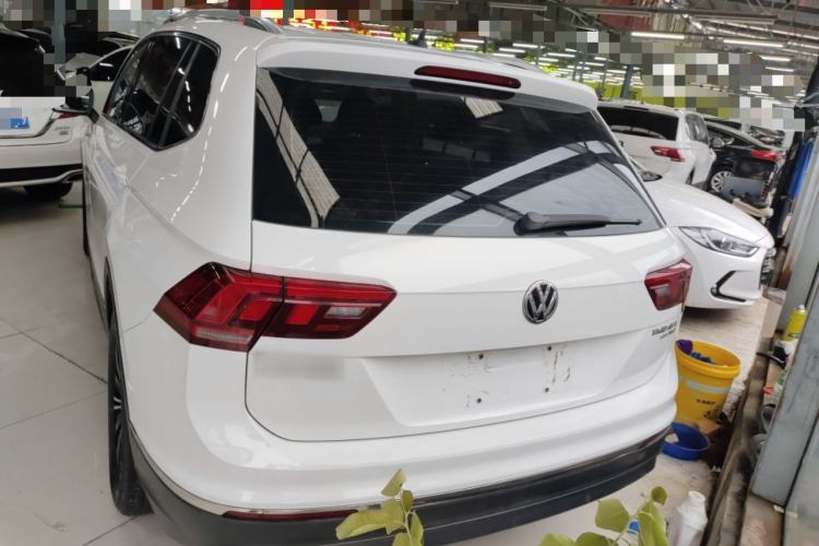 Used Volkswagen Tiguan L 2019 330TSI Automatic Two-Wheel Drive Panoramic Comfort Edition China VI Standard
