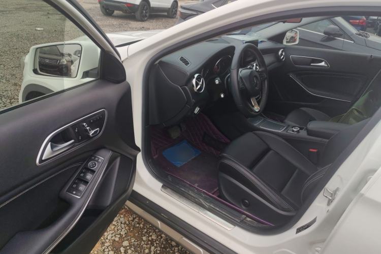 Used Mercedes-Benz GLA 2017 GLA 200 Fashion Model