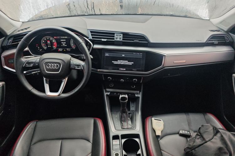 Used Audi Q3 2022 35 TFSI Fashionable and Elegant Model
