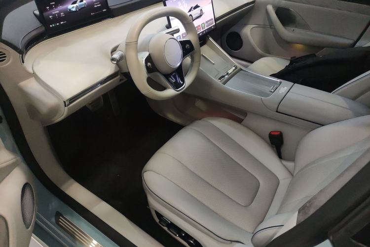 Used Hima Luxeed S7 2024 Max+
