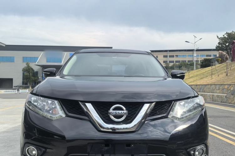 Used Nissan X-Trail 2016 2.0L CVT Smart Enjoyment Version 4WD