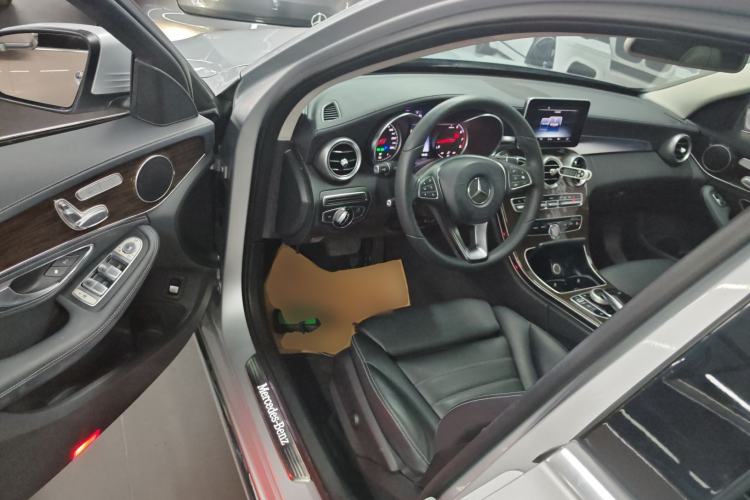 Used Mercedes-Benz C-Class 2016 C 200 L
