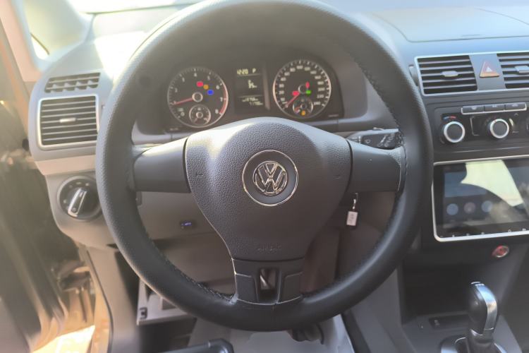 Used Volkswagen Touran 2015 1.4T DSG Comfort Edition 5 Seats
