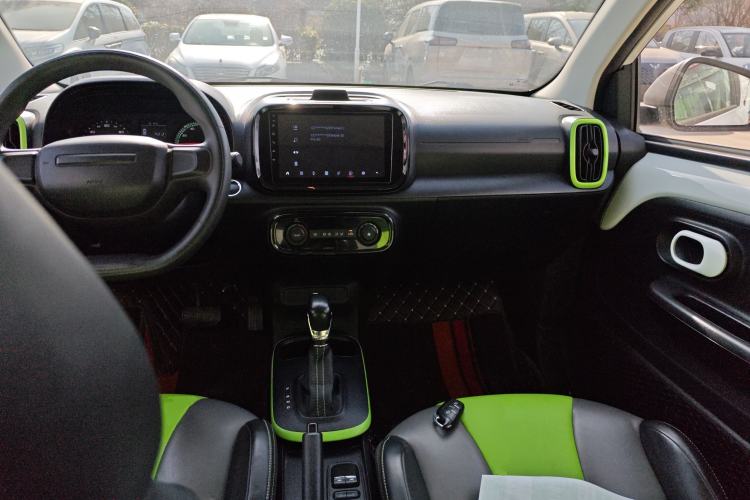 Used Roewe Clever 2021 302 km New Four-Seater Super-Efficient Version
