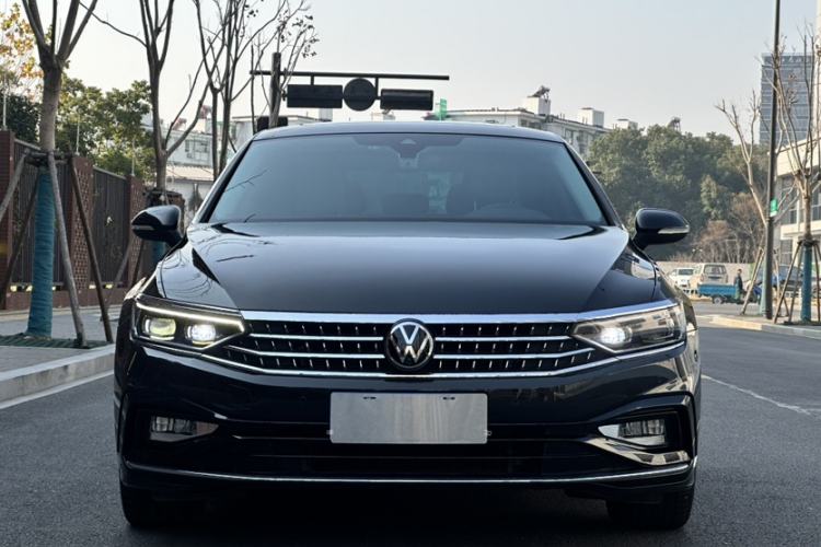 Used Volkswagen Magotan 2023 2 Million Units Limited-Edition 380TSI DSG Flagship Version
