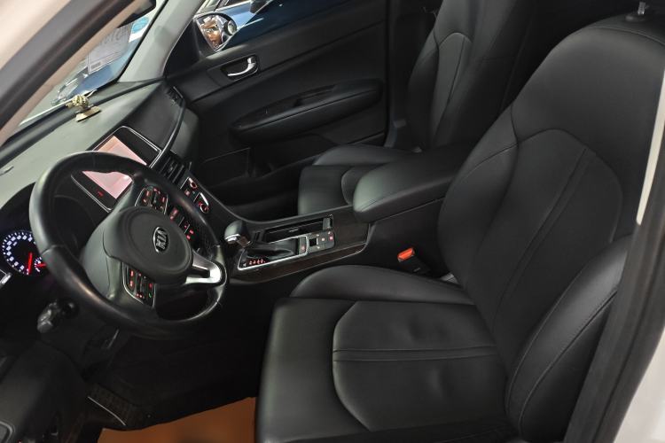 Used Kia K5 2016 2.0L Automatic LUX
